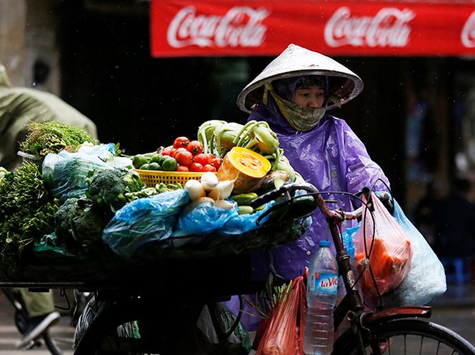 Hà Nội rét nhất từ đầu đông, cuộc sống người dân đảo lộn